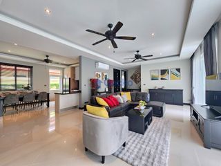 For sale 4 bedrooms house in Bang Lamung, Chonburi