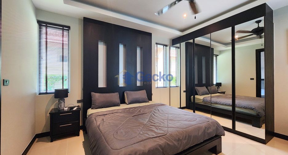 For sale 4 bedrooms house in Bang Lamung, Chonburi