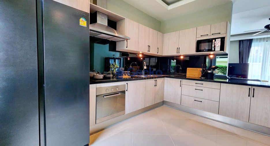 For sale 4 bedrooms house in Bang Lamung, Chonburi