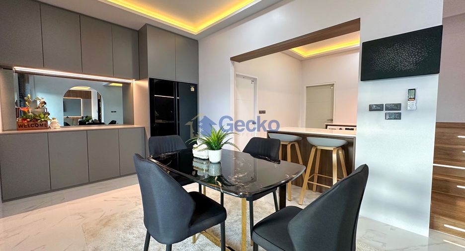 Casa en venta de 4 habitaciones en Bang Lamung, Chonburi