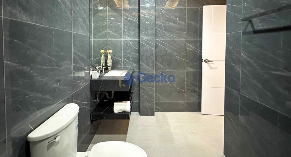 Casa en venta de 4 habitaciones en Bang Lamung, Chonburi