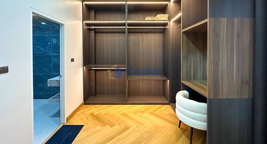 Casa en venta de 4 habitaciones en Bang Lamung, Chonburi