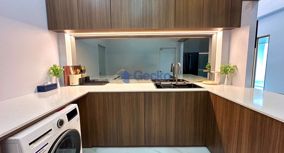 Casa en venta de 4 habitaciones en Bang Lamung, Chonburi