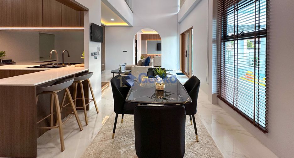 Casa en venta de 4 habitaciones en Bang Lamung, Chonburi