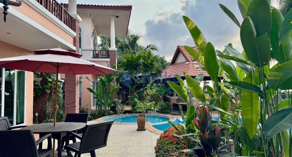 Haus zum Kauf mit 4 Zimmer in Huay Yai, Pattaya