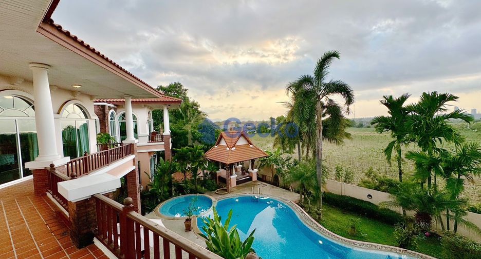 Haus zum Kauf mit 4 Zimmer in Huay Yai, Pattaya