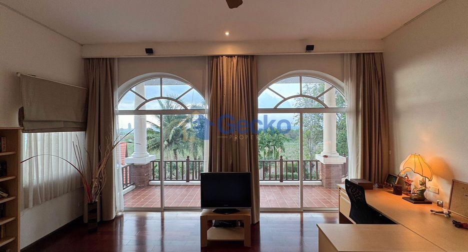 Haus zum Kauf mit 4 Zimmer in Huay Yai, Pattaya