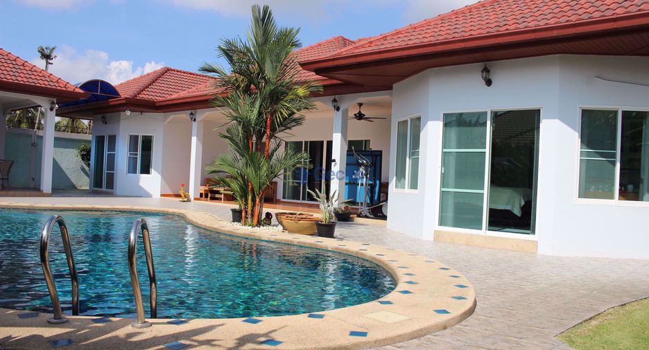 Casa en venta de 4 habitaciones en Bang Lamung, Chonburi