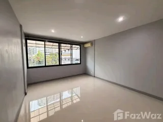 Reihenhaus zur Miete mit 2 Zimmer in Chatuchak, Bangkok