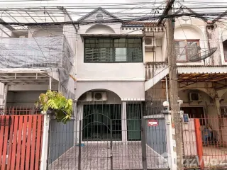 Reihenhaus zur Miete mit 2 Zimmer in Chatuchak, Bangkok