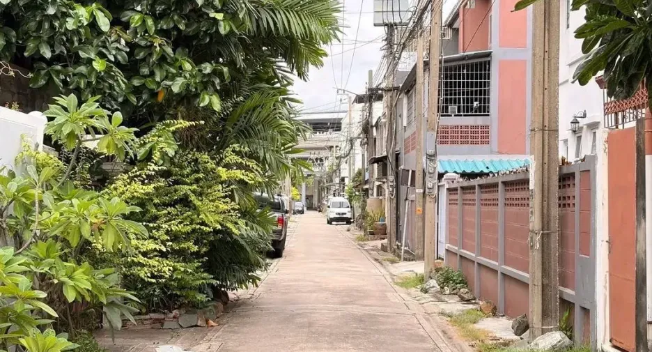 Reihenhaus zur Miete mit 2 Zimmer in Chatuchak, Bangkok