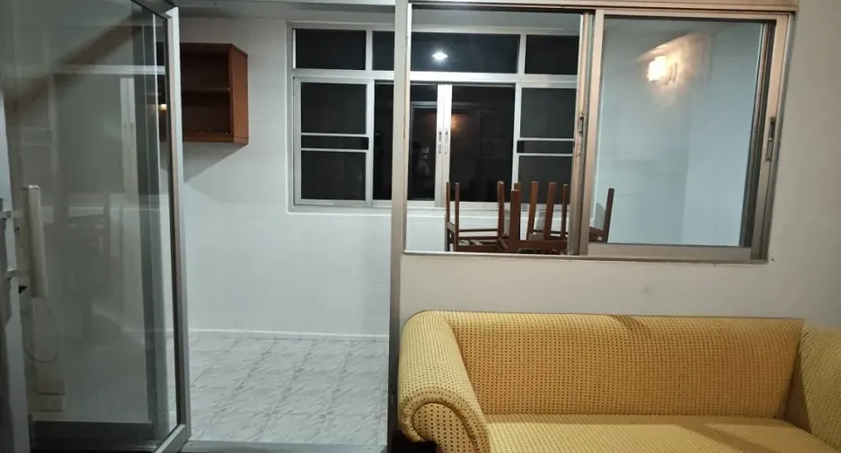 À louer 3 chambres appartement à Khlong Toei, Bangkok