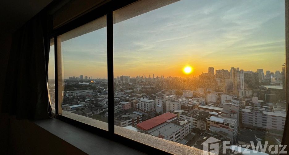 ให้เช่า 3 ห้องนอน คอนโด ใน คลองเตย, กรุงเทพฯ