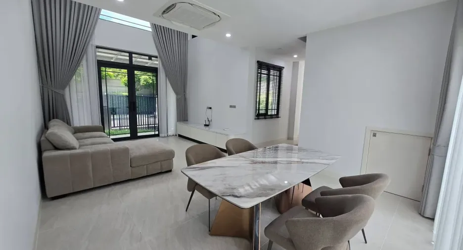 出租 3 卧室 独立屋 在 Suan Luang, 曼谷