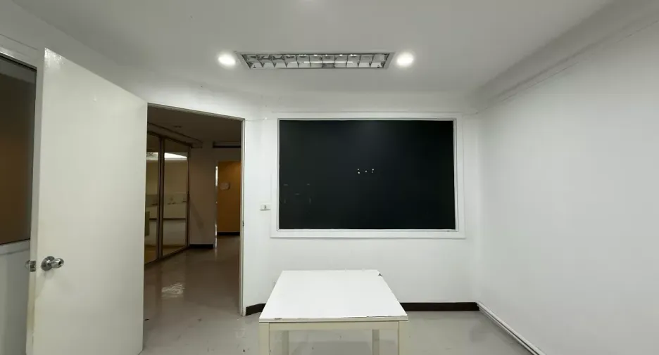 For rent office in Din Daeng, Bangkok