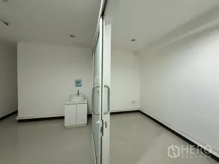 For rent office in Din Daeng, Bangkok