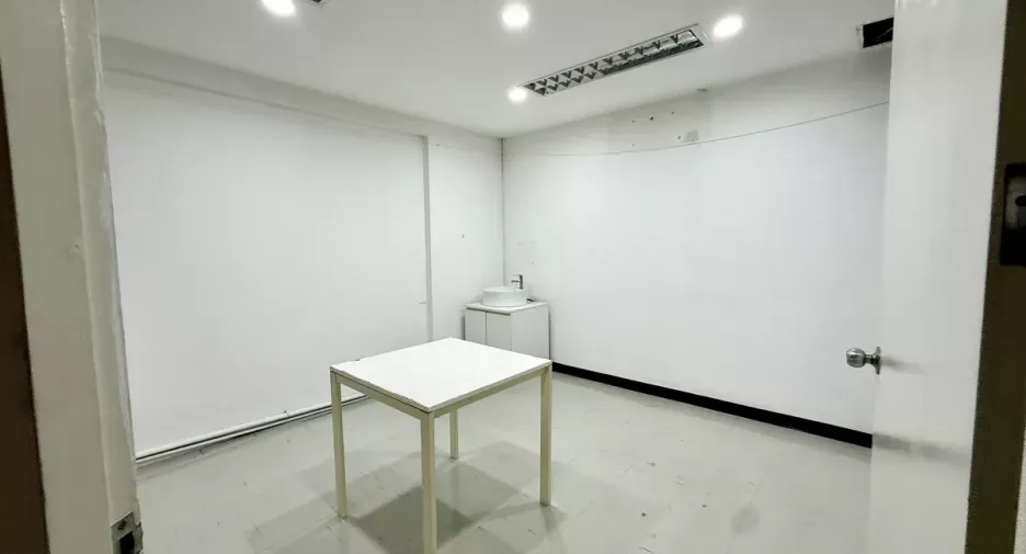 For rent office in Din Daeng, Bangkok