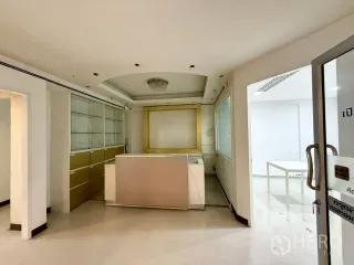 For rent office in Din Daeng, Bangkok