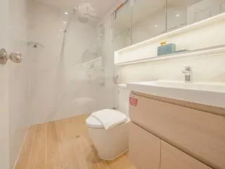 Condo en alquiler de 2 habitaciones en Yan Nawa, Bangkok