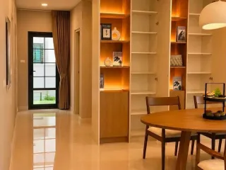 À louer 4 chambres maison à Bang Phli, Samut Prakan