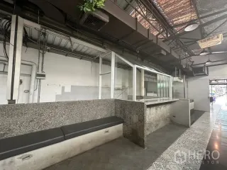 Gewerbefläche zur Miete in Bang Rak, Bangkok