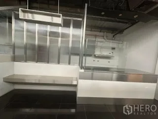 Gewerbefläche zur Miete in Bang Rak, Bangkok