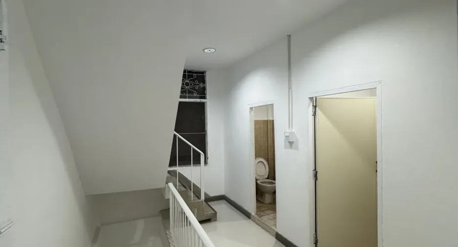 Gewerbefläche zur Miete in Bang Rak, Bangkok