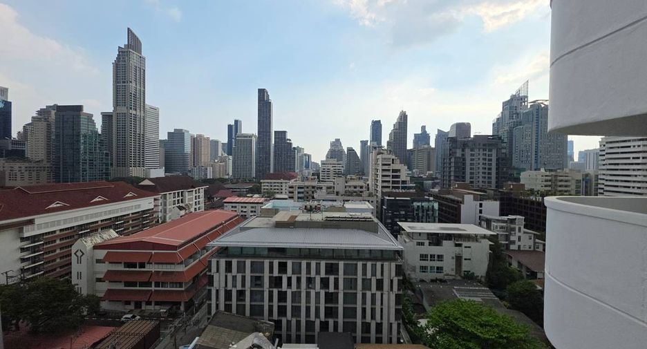 For sale 3 bedrooms condo in Watthana, Bangkok
