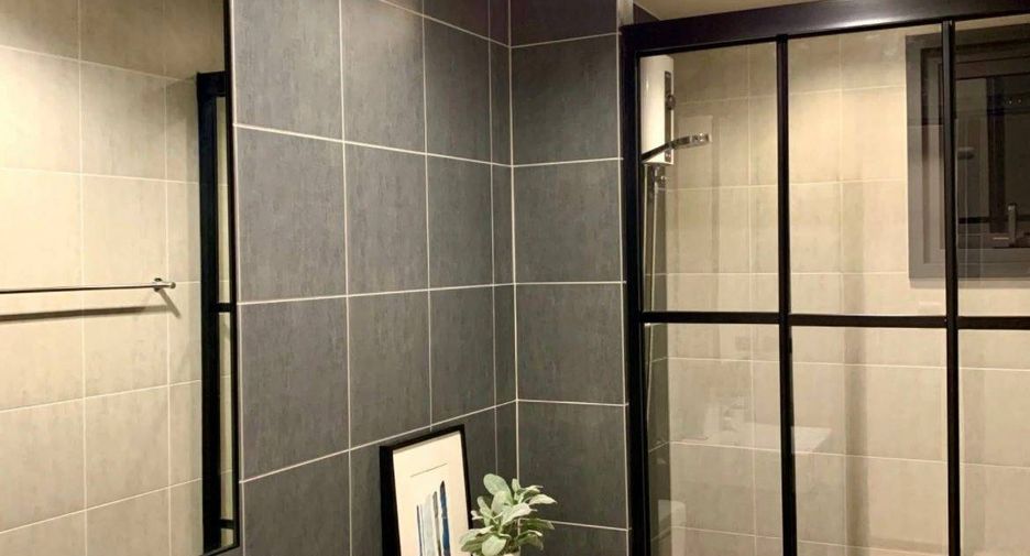 For sale 2 bedrooms condo in Bang Kapi, Bangkok