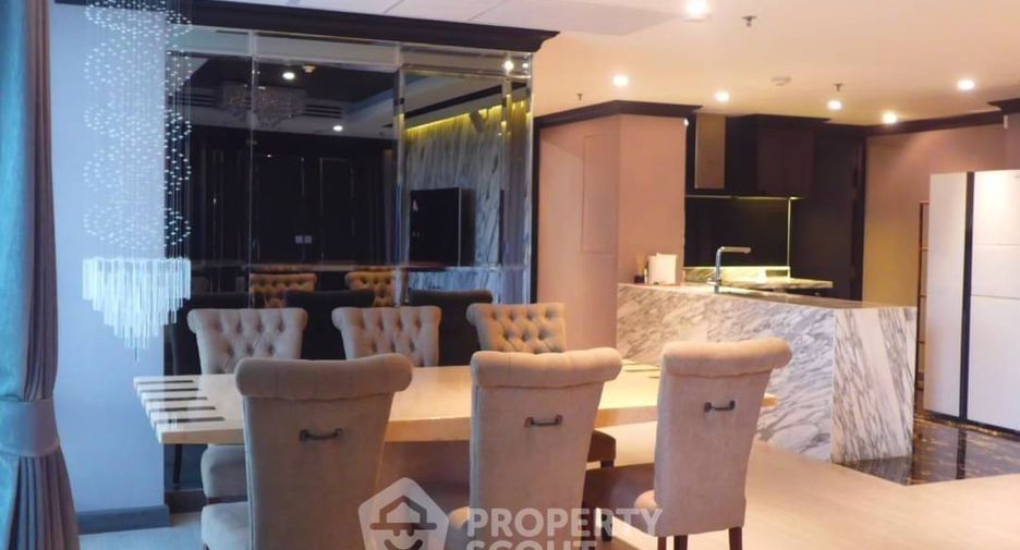 À vendre 3 chambres condo à Watthana, Bangkok