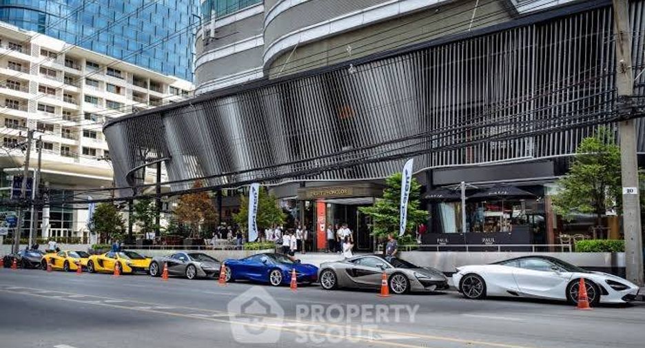 For rent 2 bedrooms condo in Watthana, Bangkok