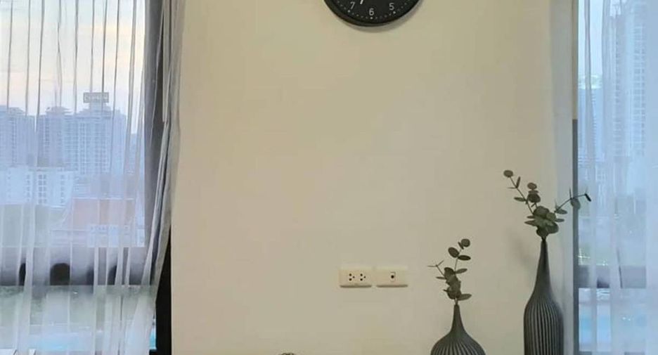 Condo en alquiler de 2 habitaciones en Yan Nawa, Bangkok