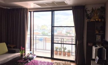 Wohnung zur Miete mit 2 Zimmer in Huai Khwang, Bangkok