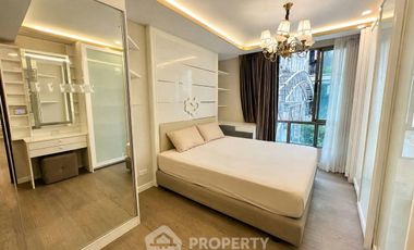 For rent 2 bedrooms condo in Huai Khwang, Bangkok