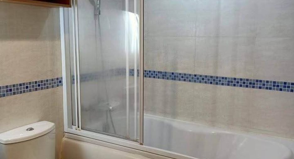 For rent 2 bedrooms condo in Sathon, Bangkok