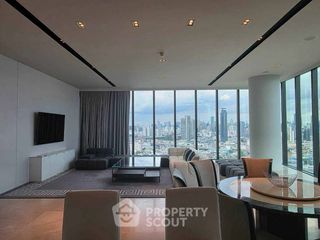 For rent 3 bedrooms condo in Khlong San, Bangkok