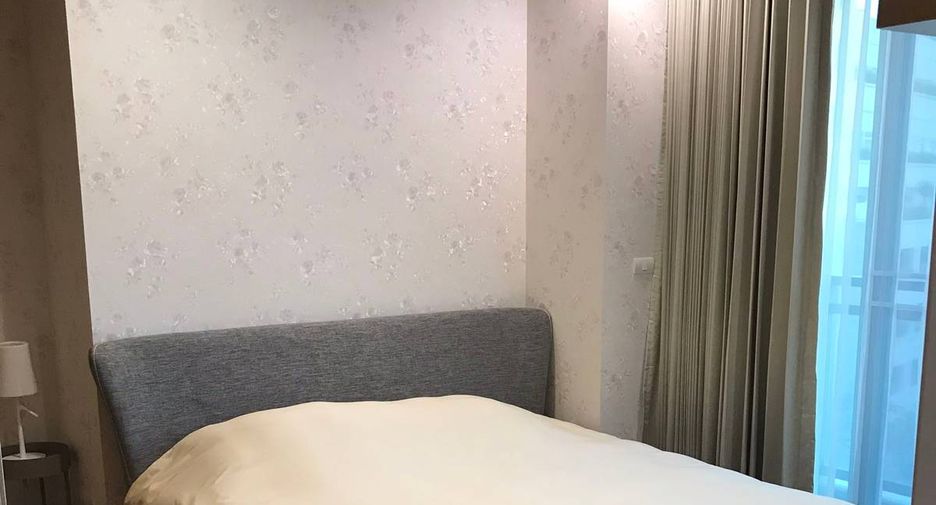 For sale 2 bedrooms condo in Khlong Toei, Bangkok