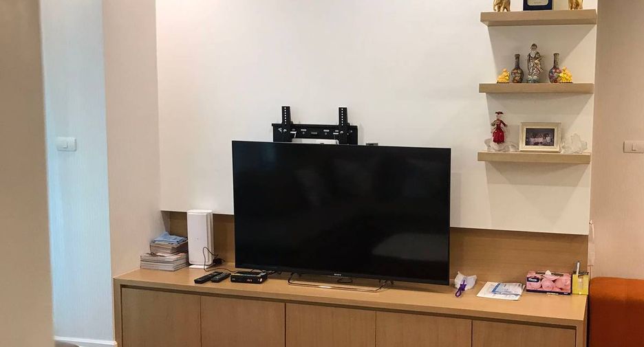 For sale 2 bedrooms condo in Khlong Toei, Bangkok