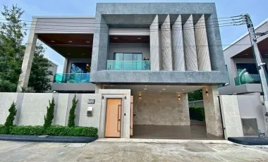 Villa zum Kauf mit 4 Zimmer in Huay Yai, Pattaya