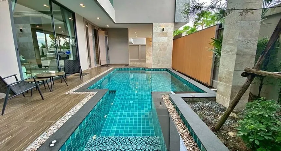 Villa zum Kauf mit 4 Zimmer in Huay Yai, Pattaya