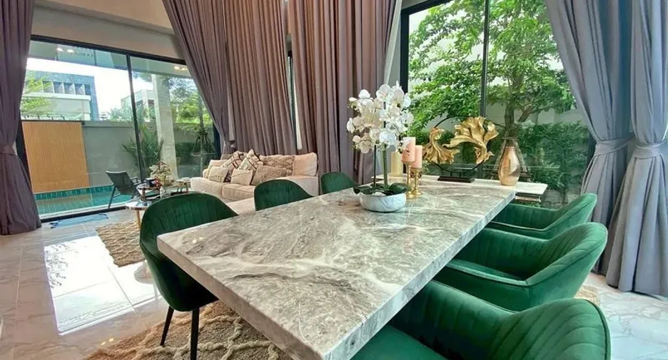 Villa zum Kauf mit 4 Zimmer in Huay Yai, Pattaya