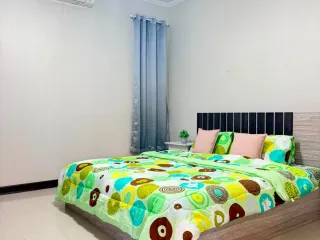 Haus zur Miete mit 3 Zimmer in Bang Lamung, Chonburi