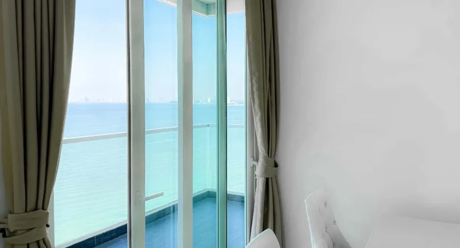For sale 2 bedrooms condo in Bang Saray, Pattaya