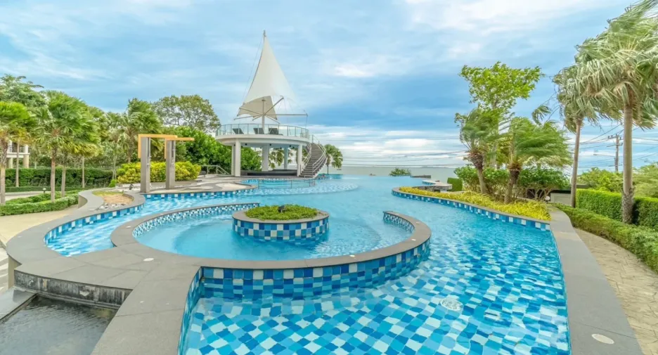 For sale 2 bedrooms condo in Bang Saray, Pattaya