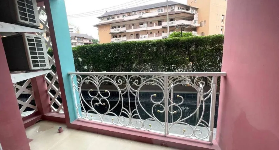 For rent 1 bed condo in Bang Lamung, Chonburi