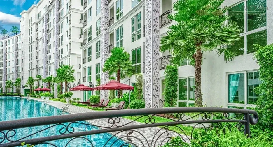 For rent 2 bedrooms condo in Bang Lamung, Chonburi