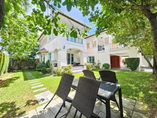 Casa en venta de 4 habitaciones en Bang Lamung, Chonburi
