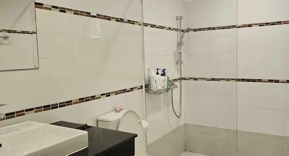 Casa en venta de 4 habitaciones en Bang Lamung, Chonburi
