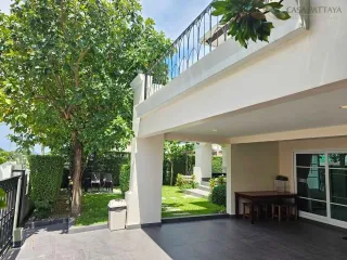 Casa en venta de 4 habitaciones en Bang Lamung, Chonburi