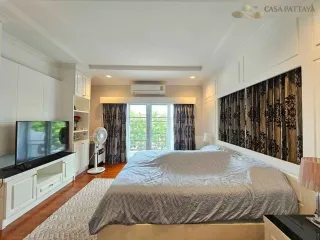 Casa en venta de 4 habitaciones en Bang Lamung, Chonburi